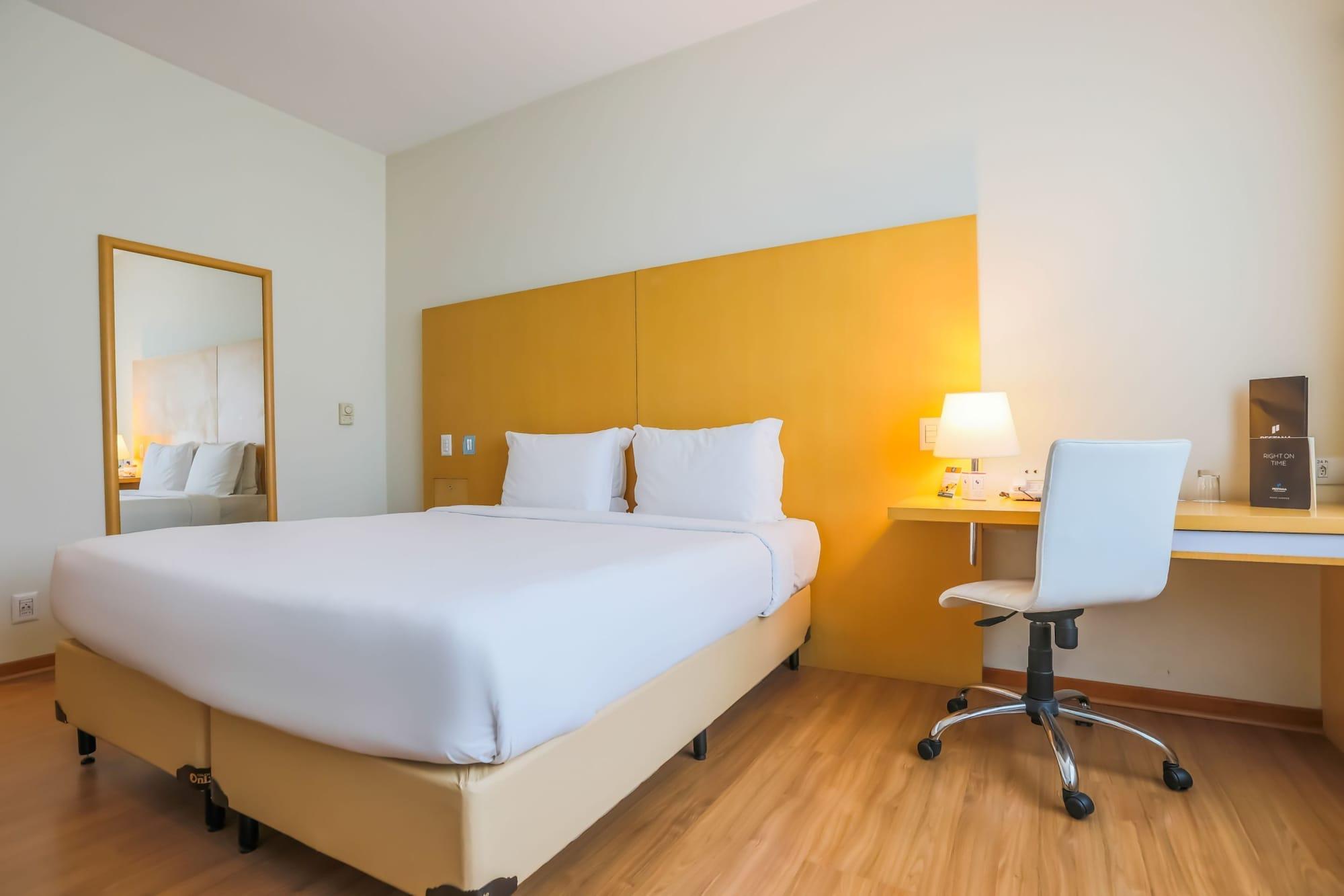 Hotel Pestana Curitiba Esterno foto