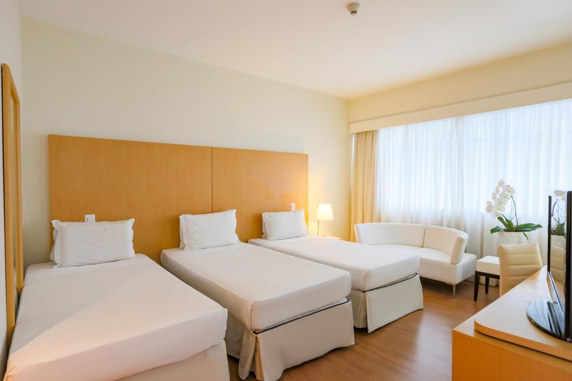 Hotel Pestana Curitiba Esterno foto
